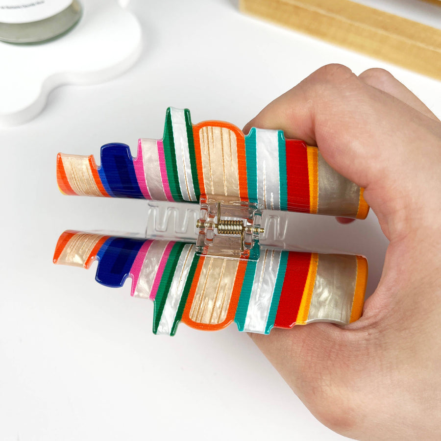 Book Hair claw clip