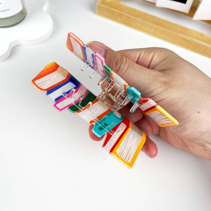 Book Hair claw clip