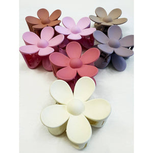 Matte Daisy Hair Clips