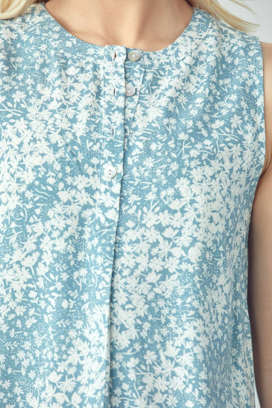 Floral Sleeveless Blouse