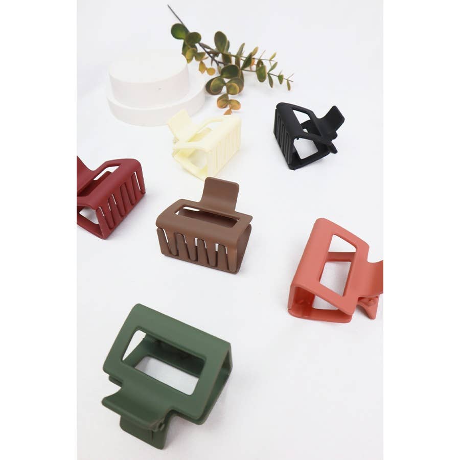 Matte Small Rectangle Hair Claw