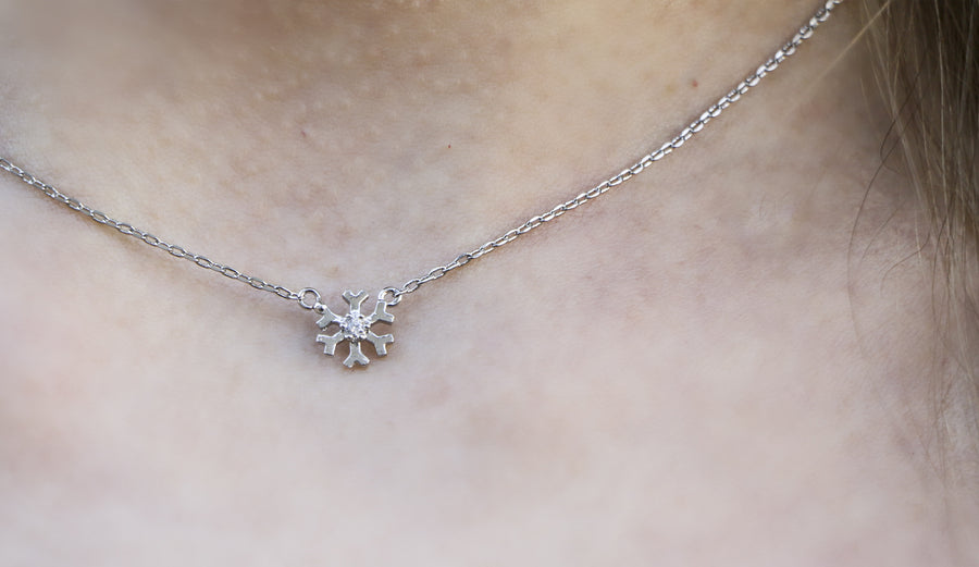 Snowflake necklace